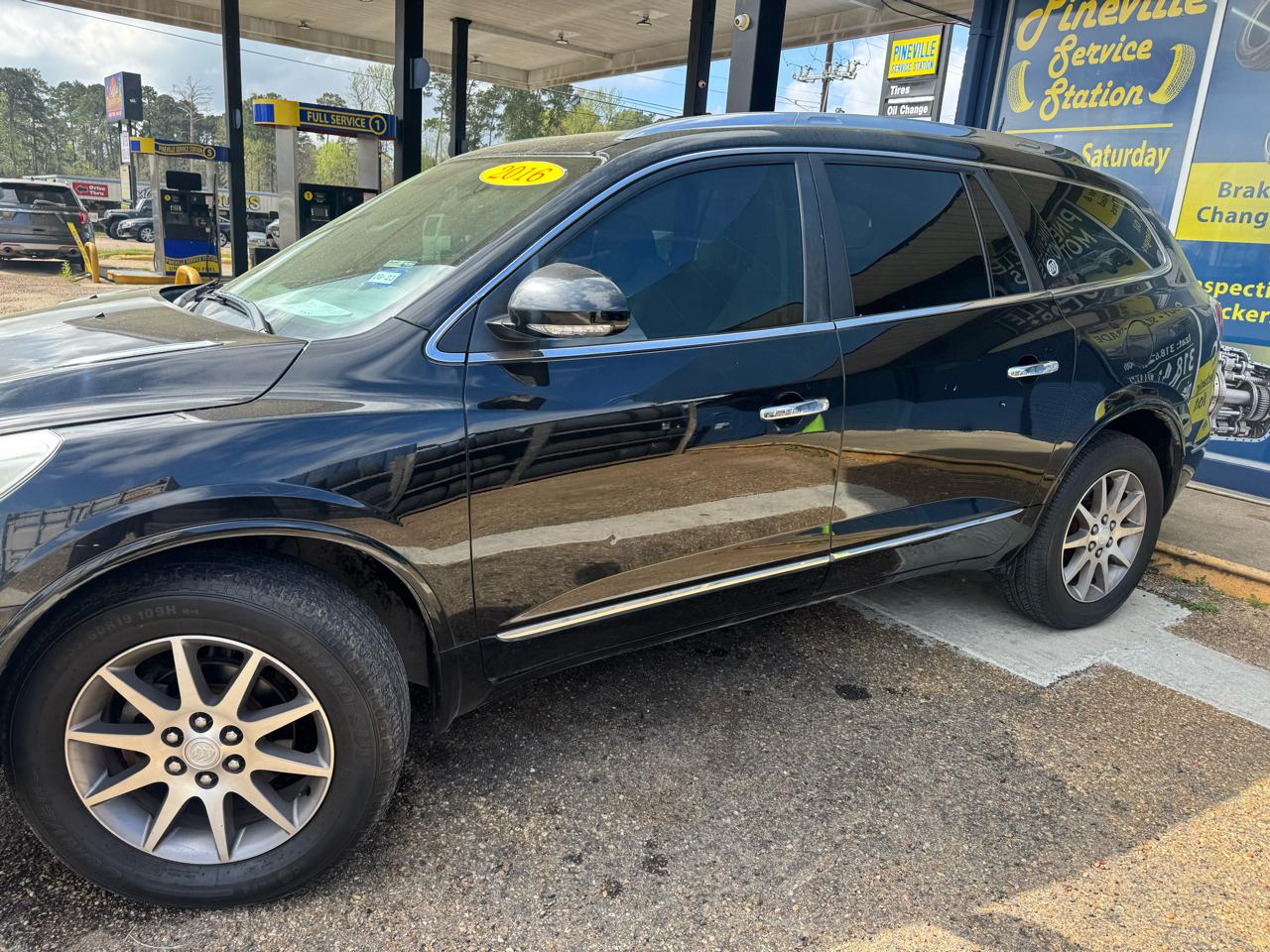 Buick Enclave Convenience FWD 2016