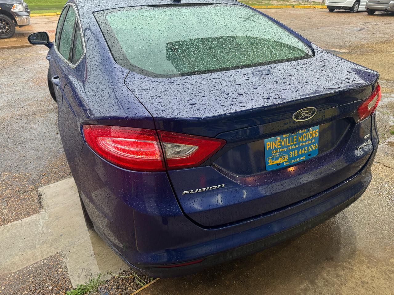 Ford Fusion Hybrid SE 2014