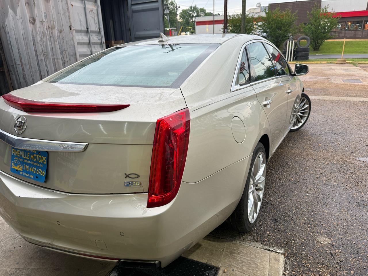 Cadillac XTS Platinum 2013