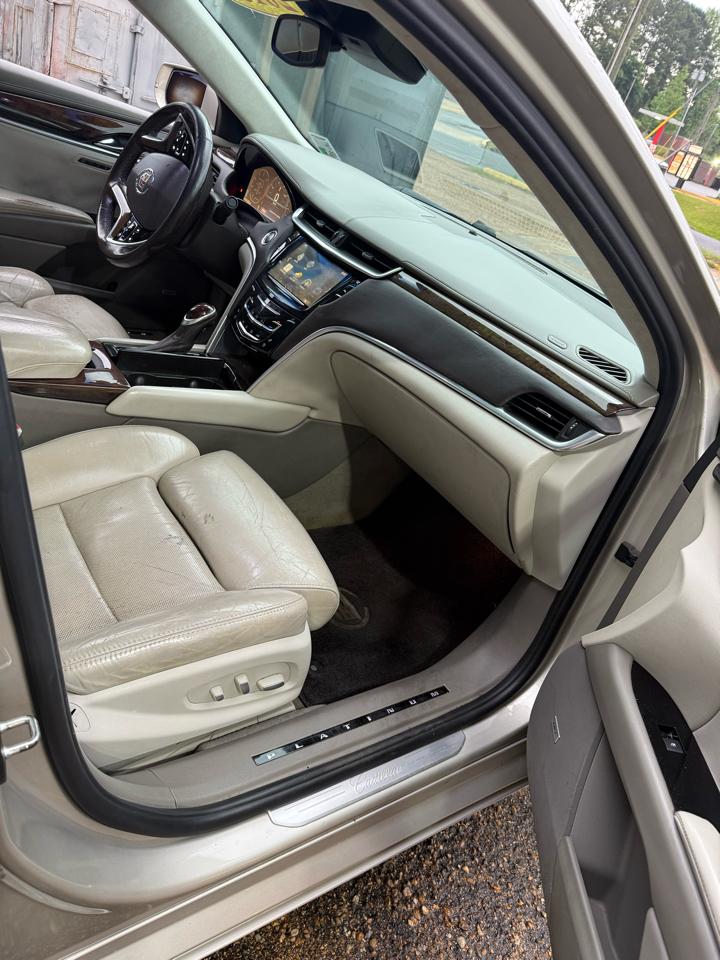 Cadillac XTS Platinum 2013