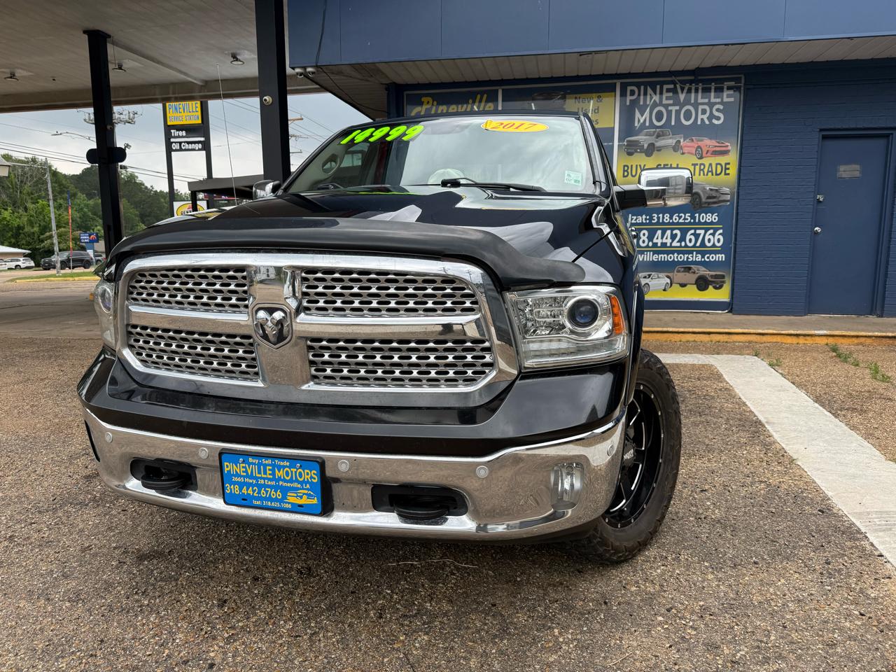 2017 RAM 1500 Laramie Crew Cab SWB 4WD