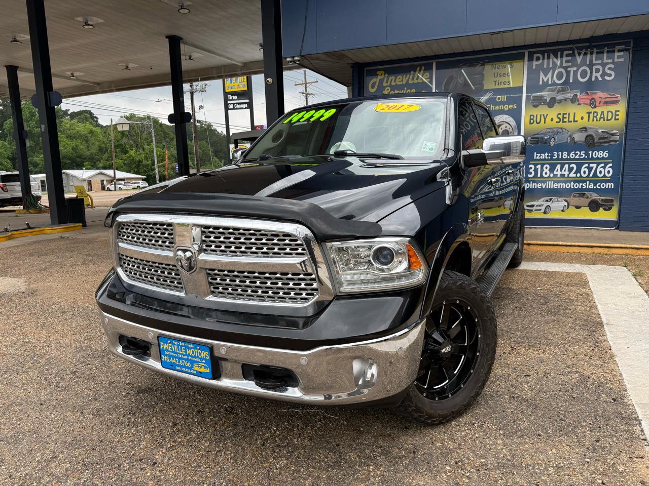 RAM 1500 Laramie Crew Cab SWB 4WD 2017