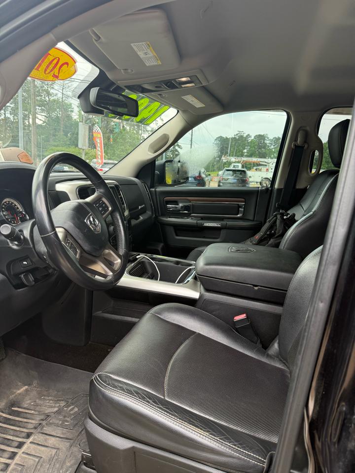 RAM 1500 Laramie Crew Cab SWB 4WD 2017