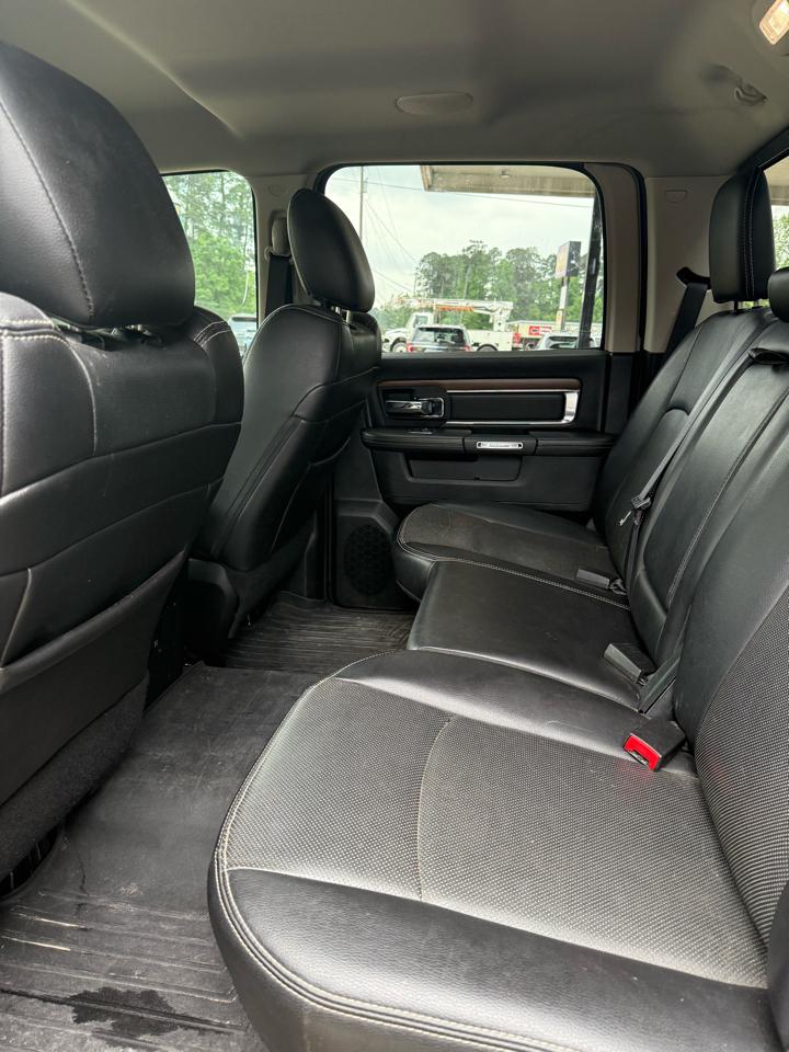 RAM 1500 Laramie Crew Cab SWB 4WD 2017