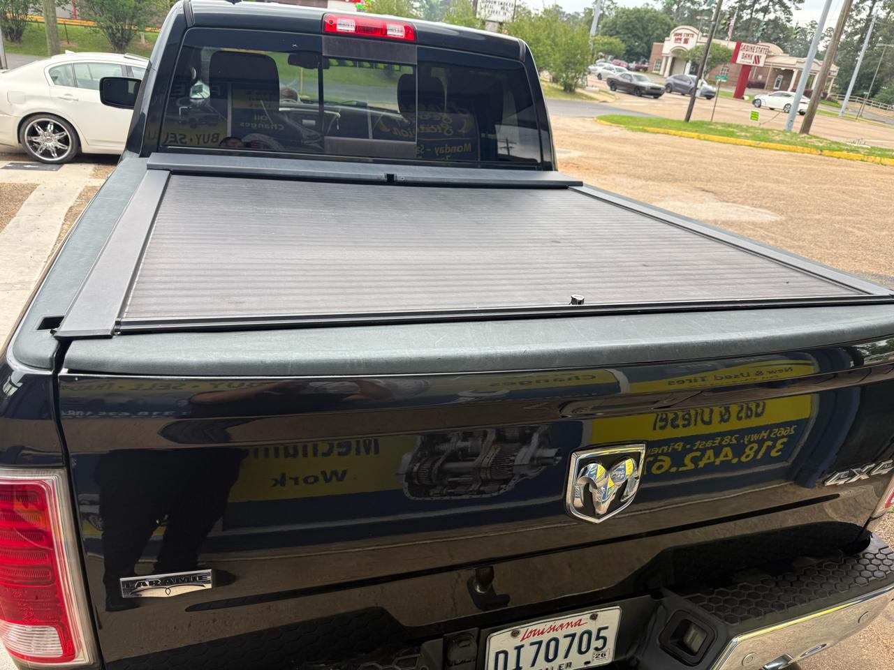 RAM 1500 Laramie Crew Cab SWB 4WD 2017