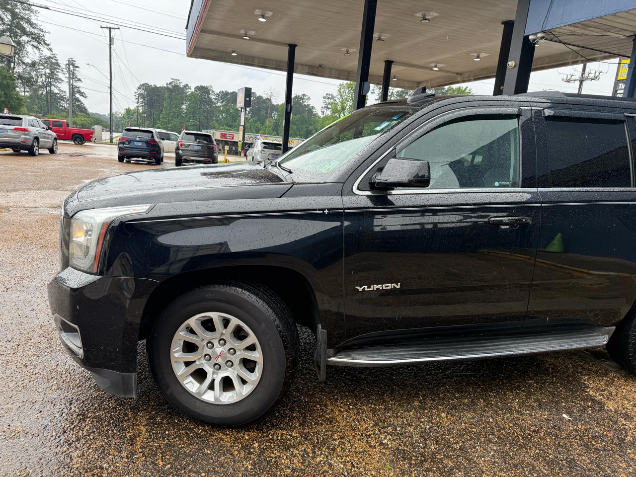 GMC Yukon SLT 2WD 2017