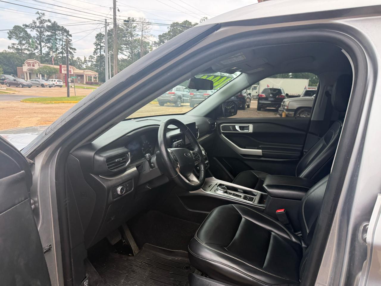 Ford Explorer XLT 2021