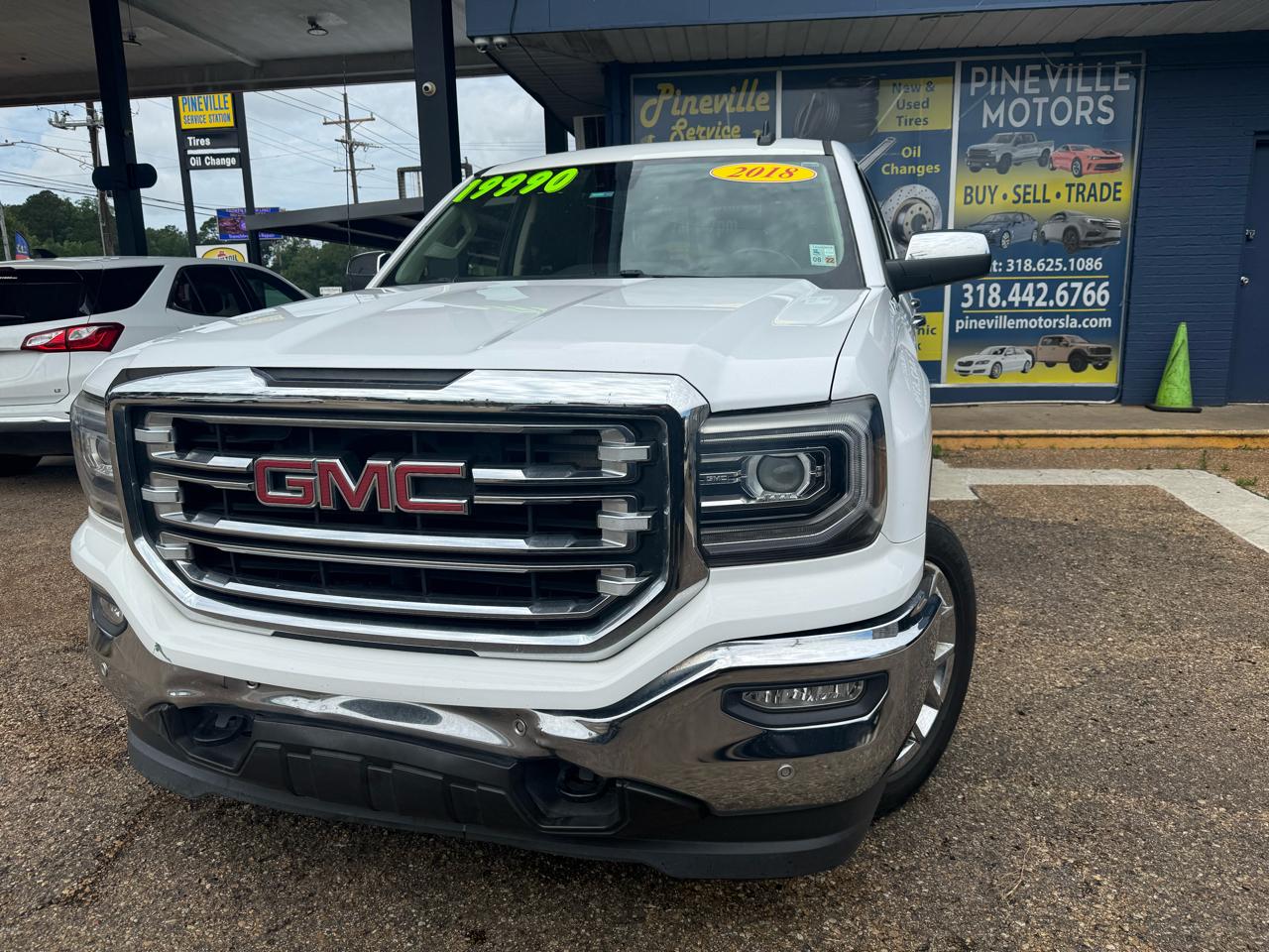 GMC Sierra 1500 4WD Crew Cab 143.5" SLT 2018