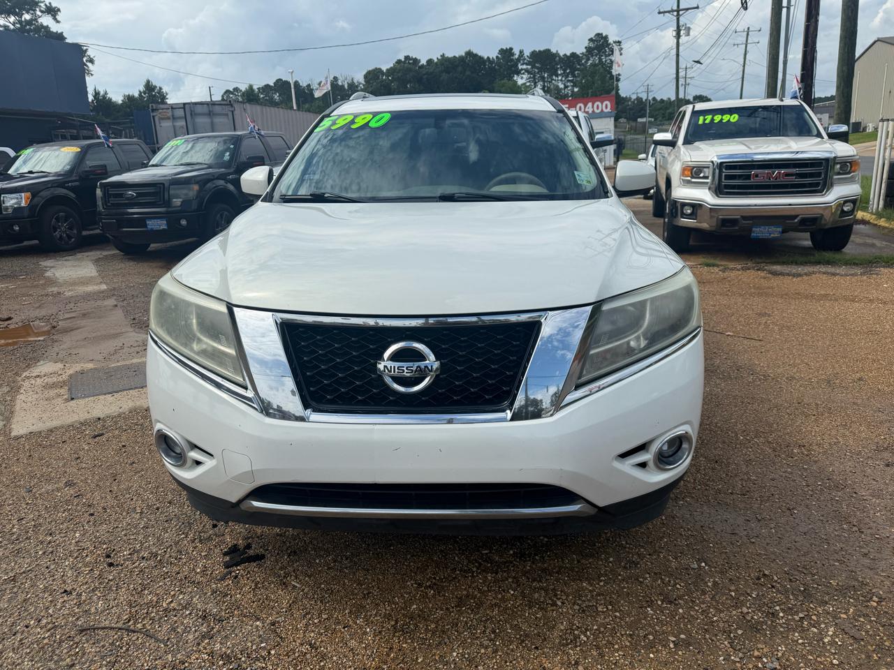 Nissan Pathfinder LE 2WD 2013