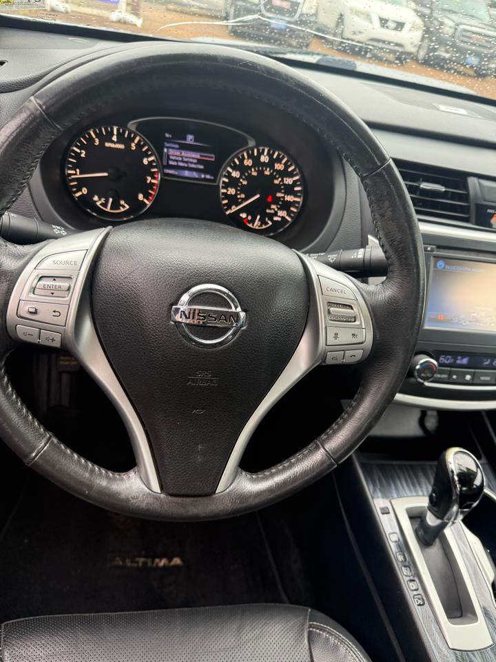 Nissan Altima 2.5 SR 2016