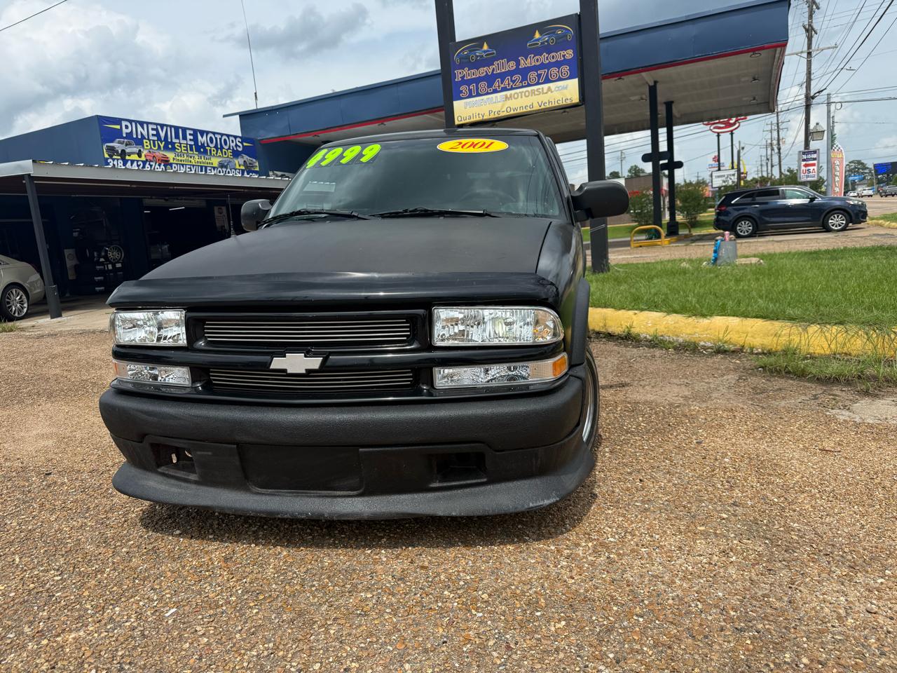 Chevrolet Blazer LS 2-Door 2WD 2001