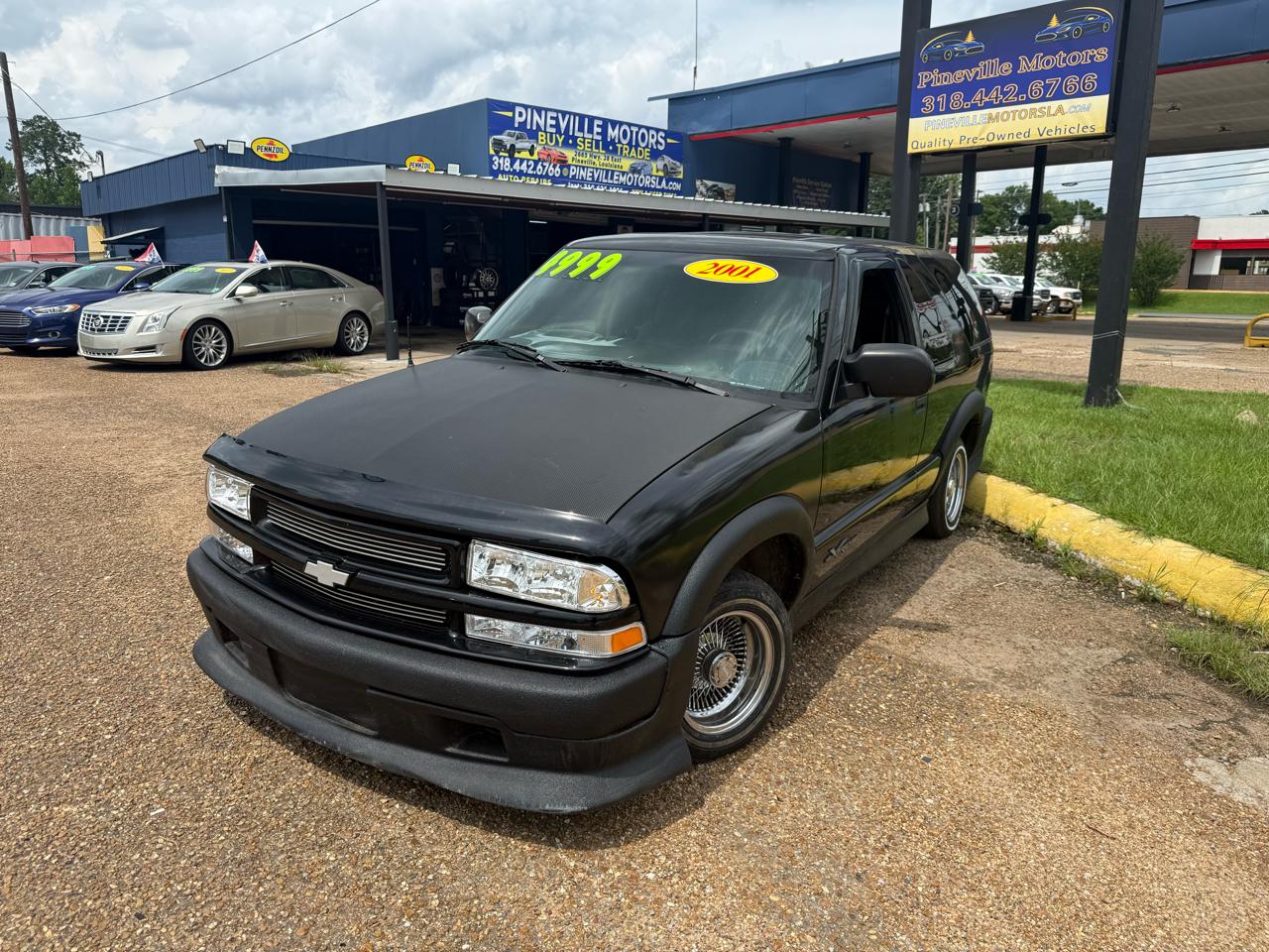 Chevrolet Blazer LS 2-Door 2WD 2001