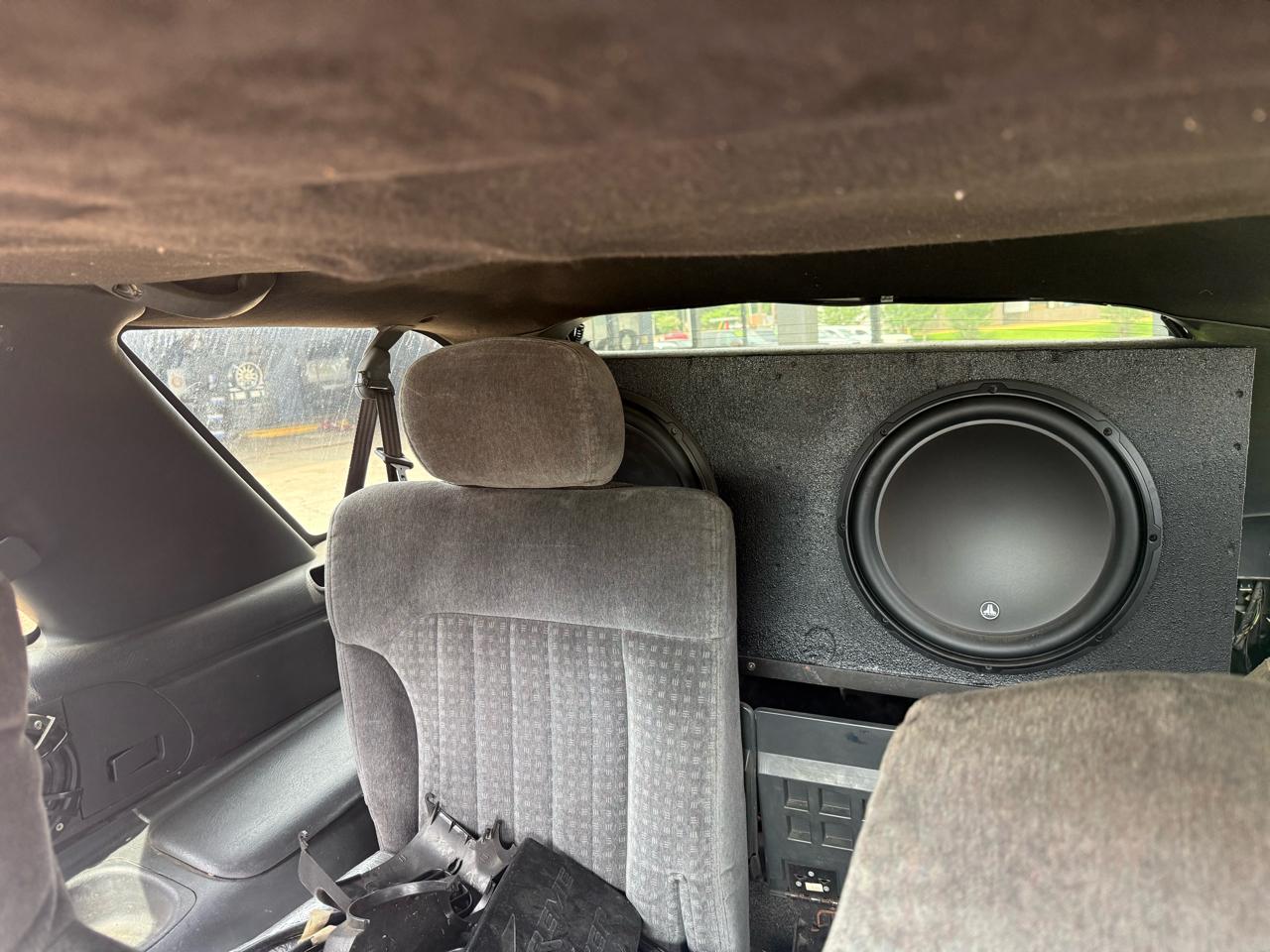 Chevrolet Blazer LS 2-Door 2WD 2001