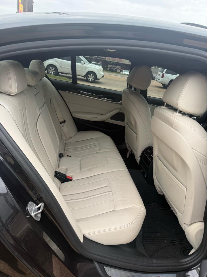 BMW 5-Series 540i 2017