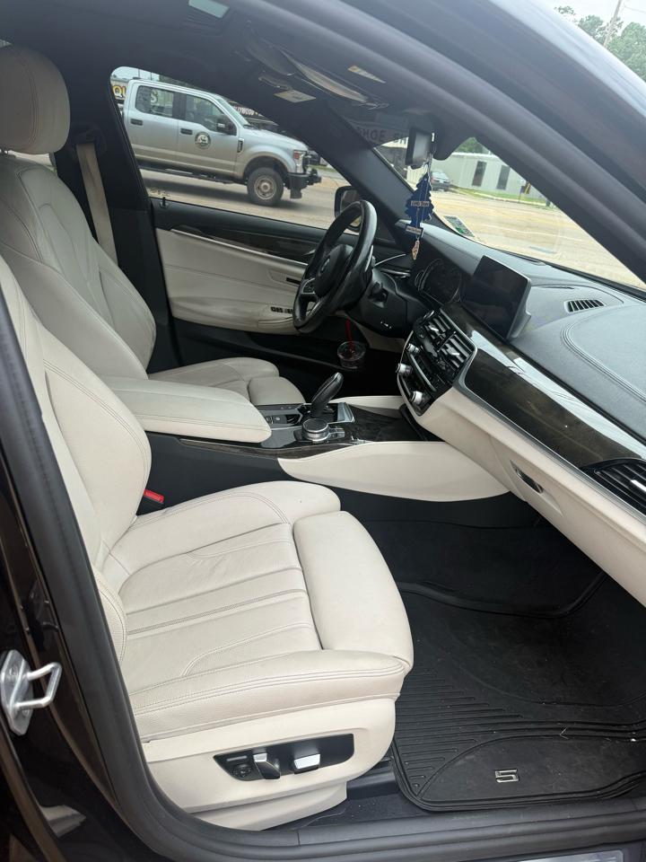 BMW 5-Series 540i 2017
