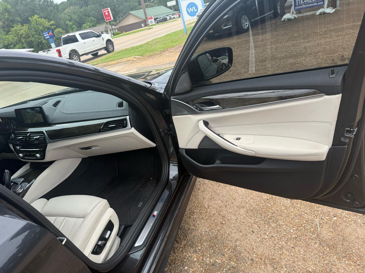BMW 5-Series 540i 2017