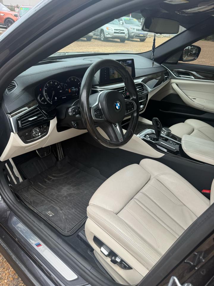 BMW 5-Series 540i 2017