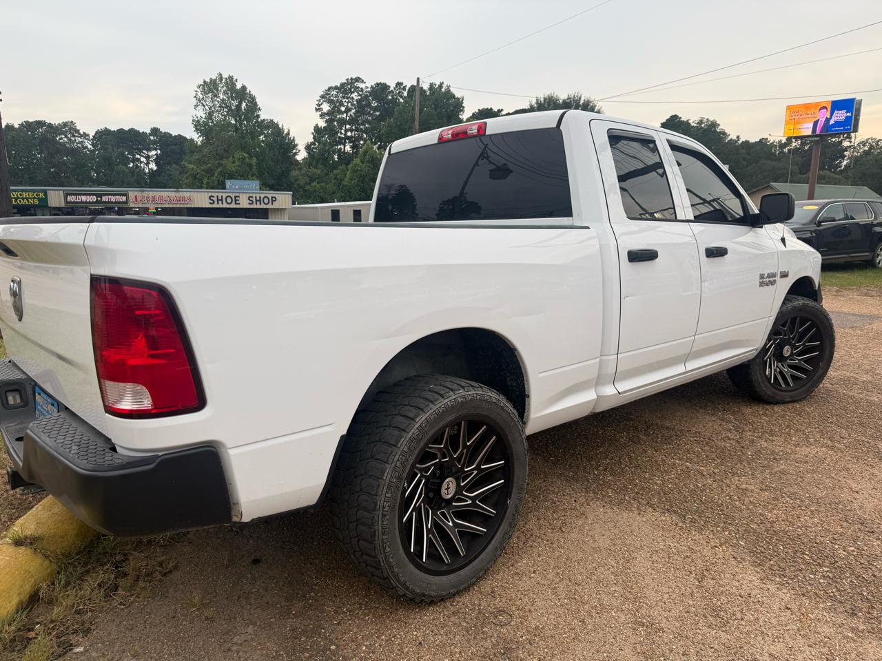 RAM 1500 2WD Crew Cab 140.5" Tradesman 2017