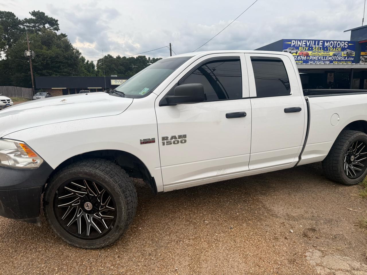 RAM 1500 2WD Crew Cab 140.5" Tradesman 2017