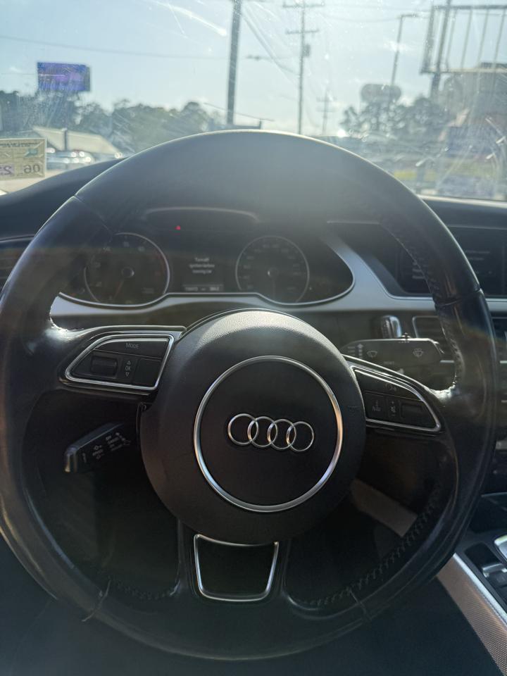 Audi A4 2.0T Premium quattro Sedan AWD 8A 2016