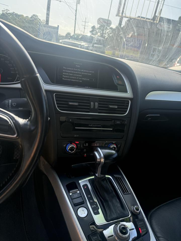 Audi A4 2.0T Premium quattro Sedan AWD 8A 2016