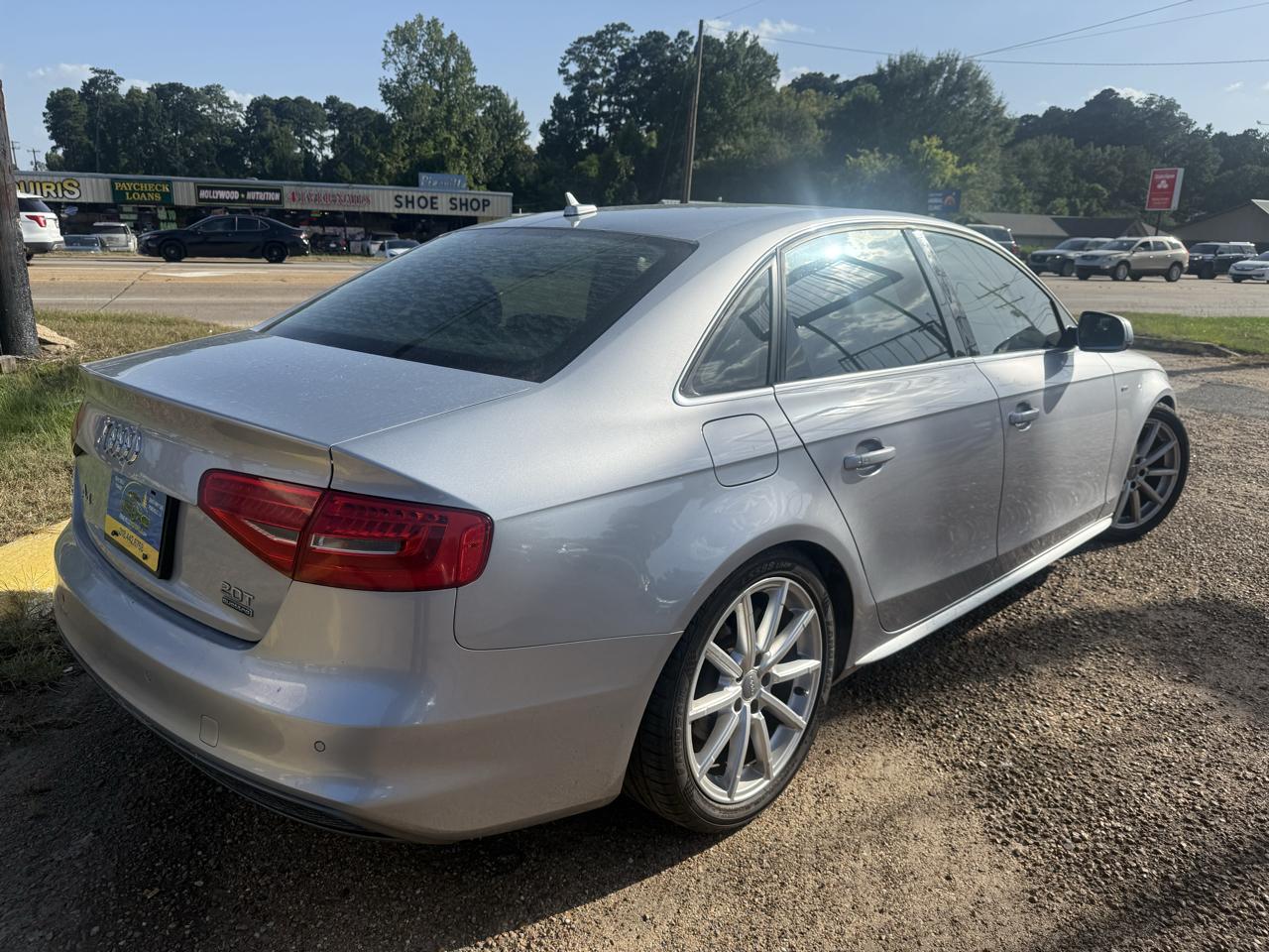 Audi A4 2.0T Premium quattro Sedan AWD 8A 2016