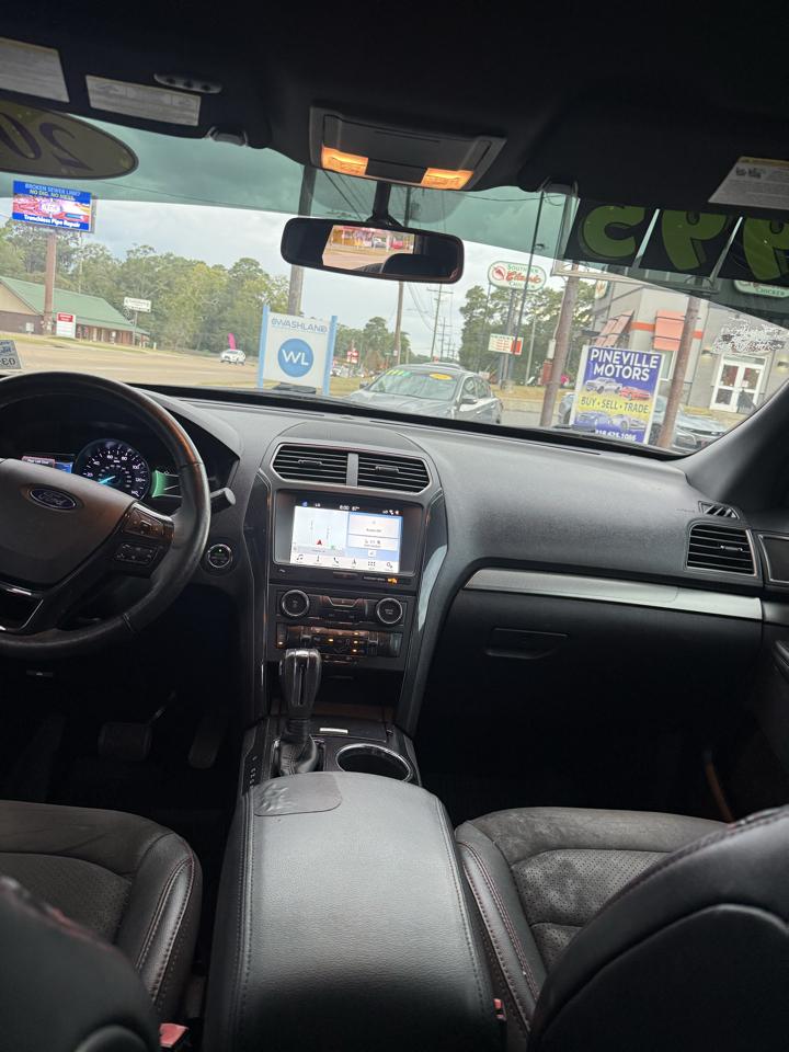 Ford Explorer XLT FWD 2018