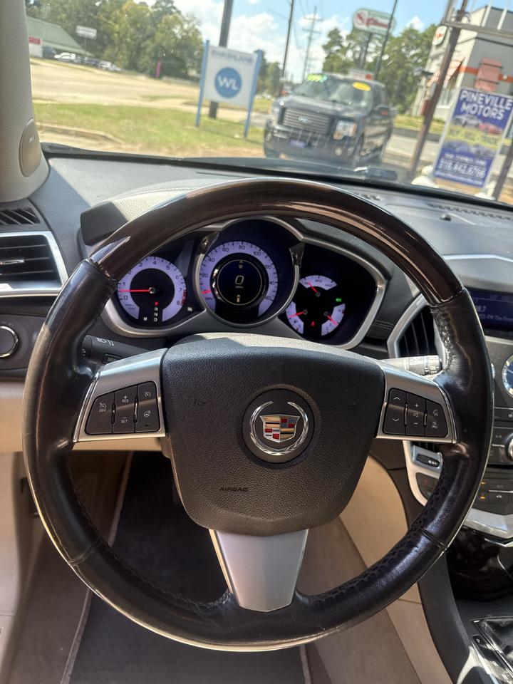 Cadillac SRX Luxury 2012