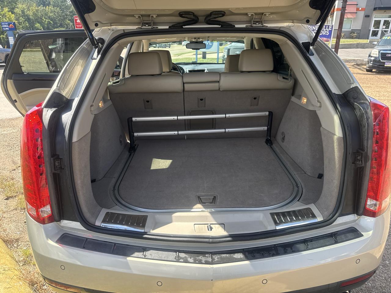 Cadillac SRX Luxury 2012