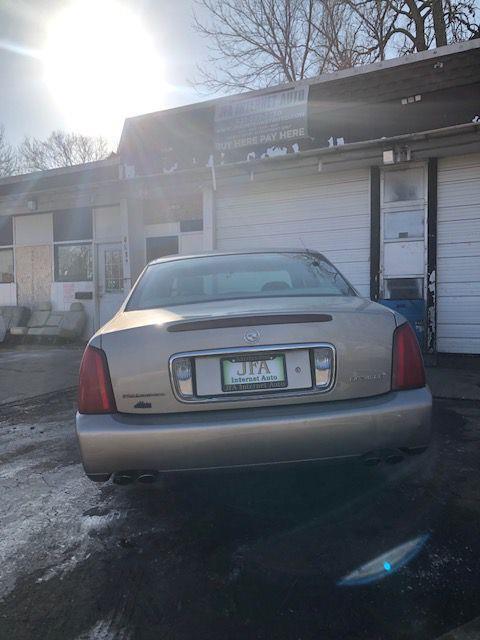 Cadillac DeVille Sedan 2003