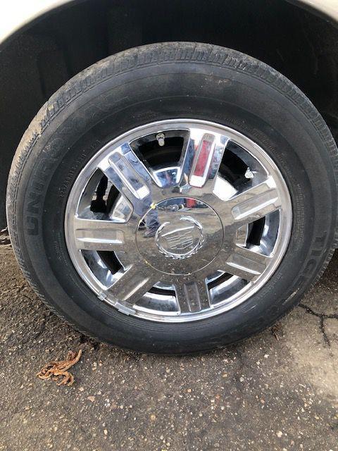 Cadillac DeVille Sedan 2003