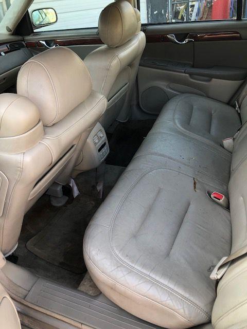 Cadillac DeVille Sedan 2003