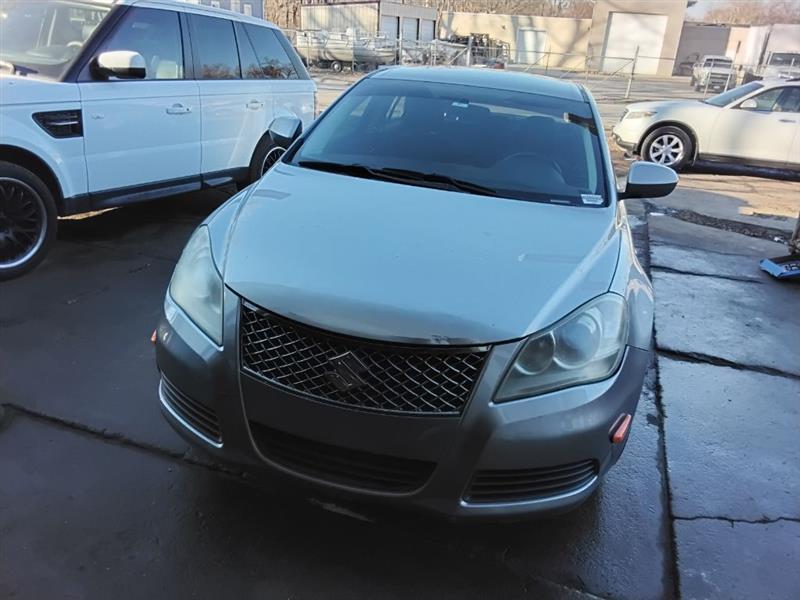 Suzuki Kizashi SE 2013