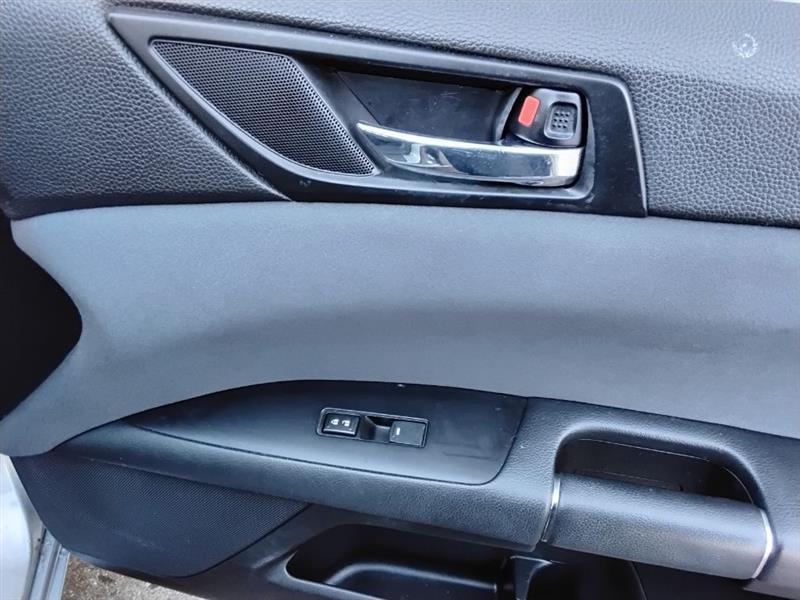 Suzuki Kizashi SE 2013