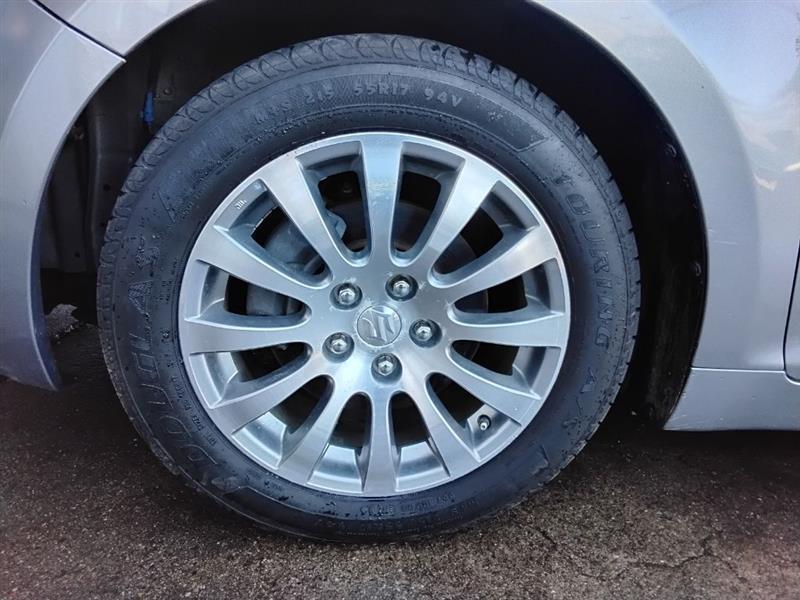 Suzuki Kizashi SE 2013