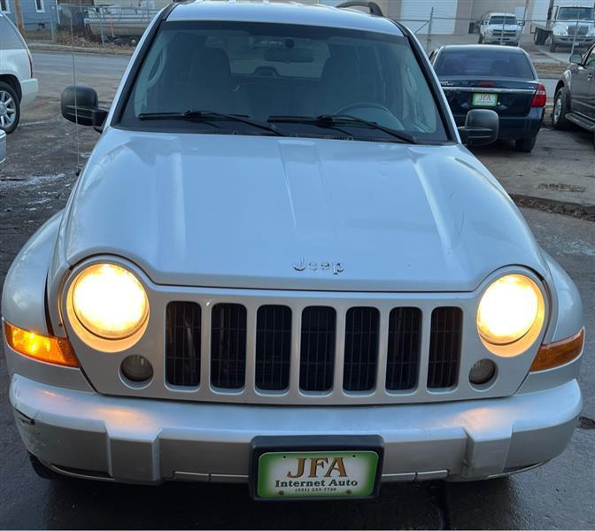 Jeep Liberty Sport 2WD 2007