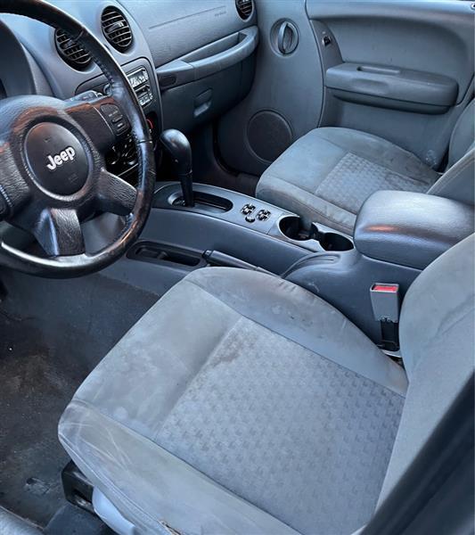 Jeep Liberty Sport 2WD 2007