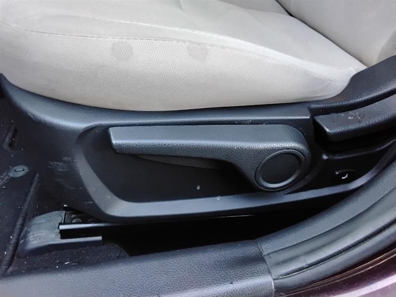 Kia Optima LX MT 2013