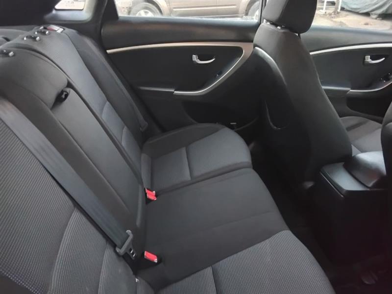 Hyundai Elantra GT A/T 2013