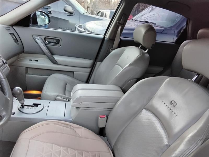 Infiniti FX FX35 AWD 2005