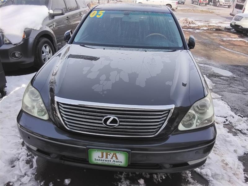 Lexus LS 430 Sedan 2005