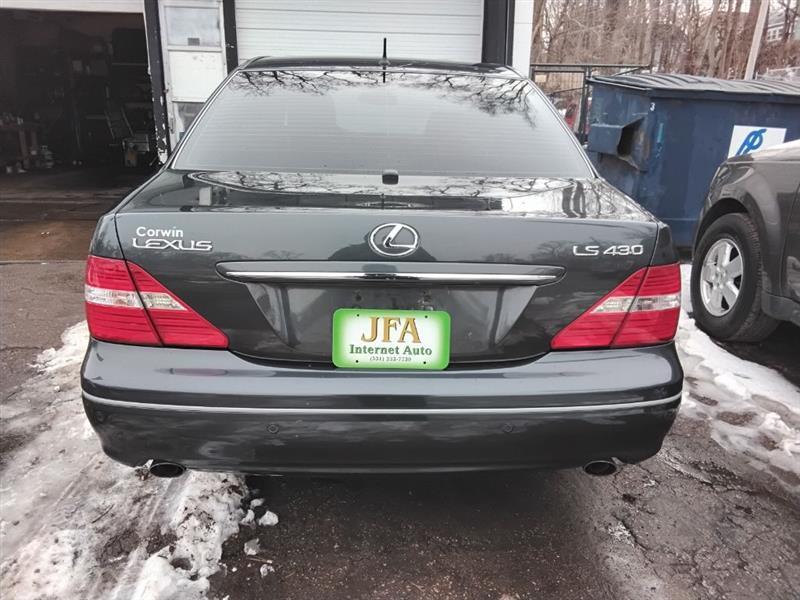 Lexus LS 430 Sedan 2005