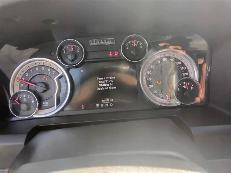 RAM 1500 SLT Crew Cab SWB 4WD 2013