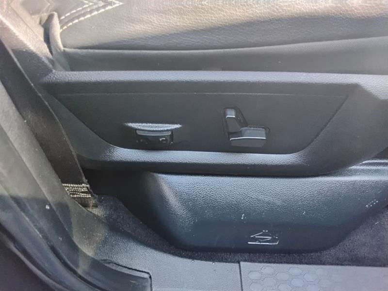 RAM 1500 SLT Crew Cab SWB 4WD 2013