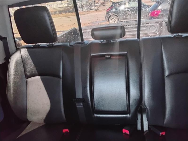 RAM 1500 SLT Crew Cab SWB 4WD 2013