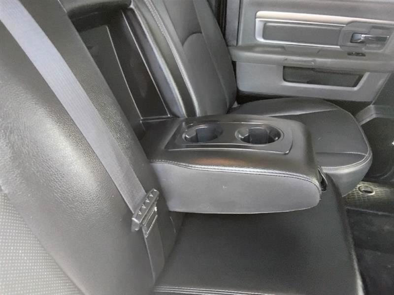 RAM 1500 SLT Crew Cab SWB 4WD 2013