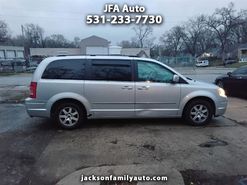 2010 Chrysler Town & Country