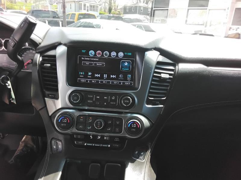 Chevrolet Suburban LT 4WD 2016