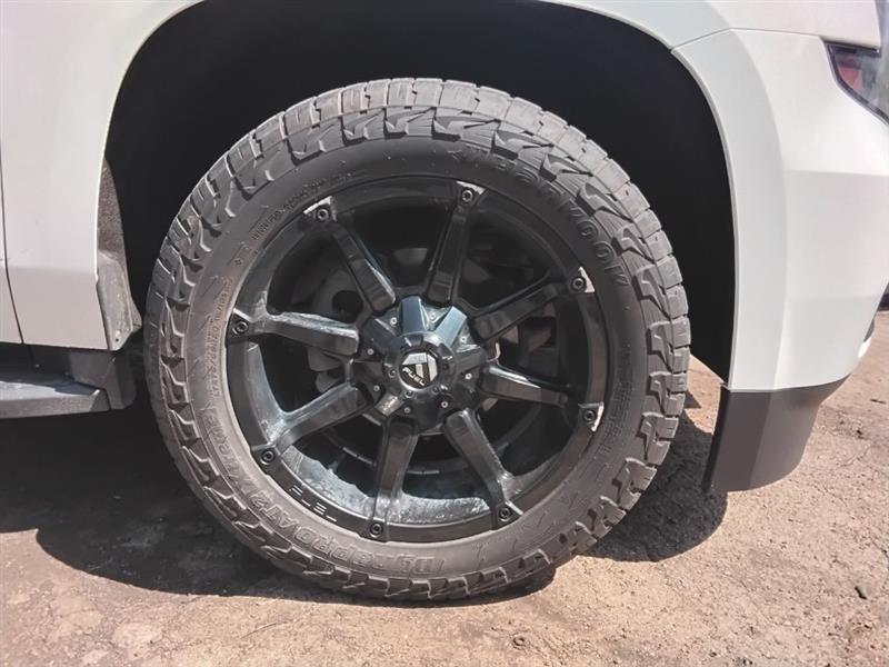 Chevrolet Suburban LT 4WD 2016