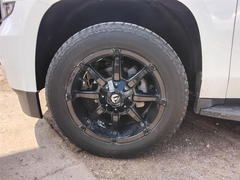 Chevrolet Suburban LT 4WD 2016